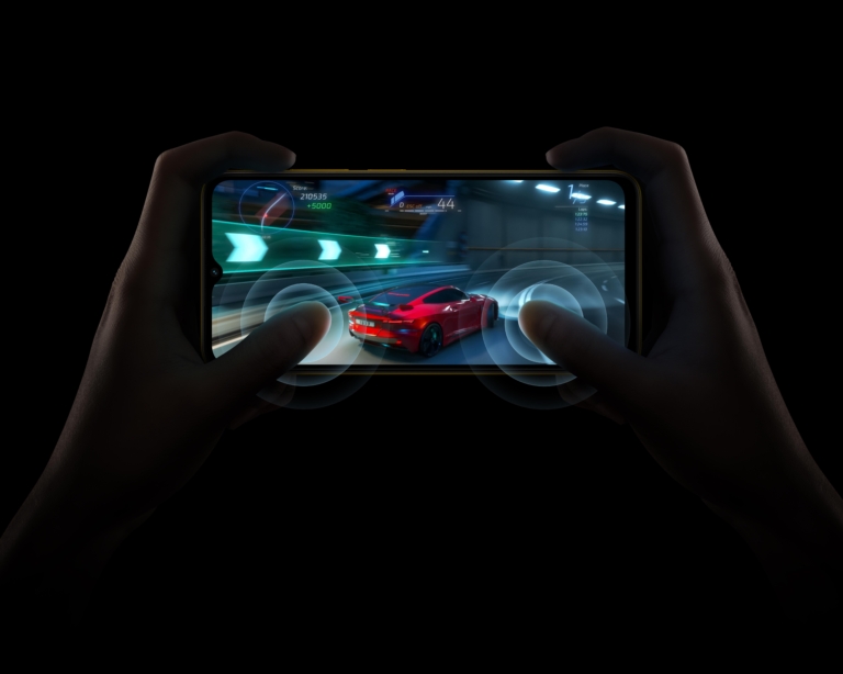 POCO | Μεγάλος ενθουσιασμός για τα M5 και Μ5s (pics)